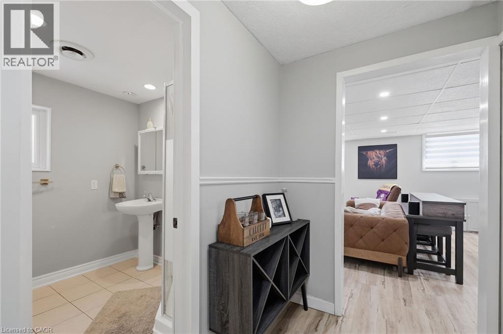 Photo 27 of 50 for 50 Patience Crescent