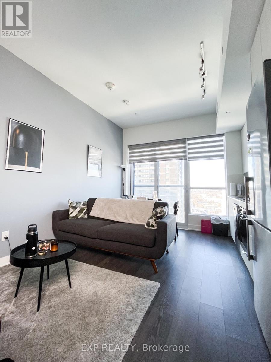 5 MABELLE AVENUE, Toronto, Ontario