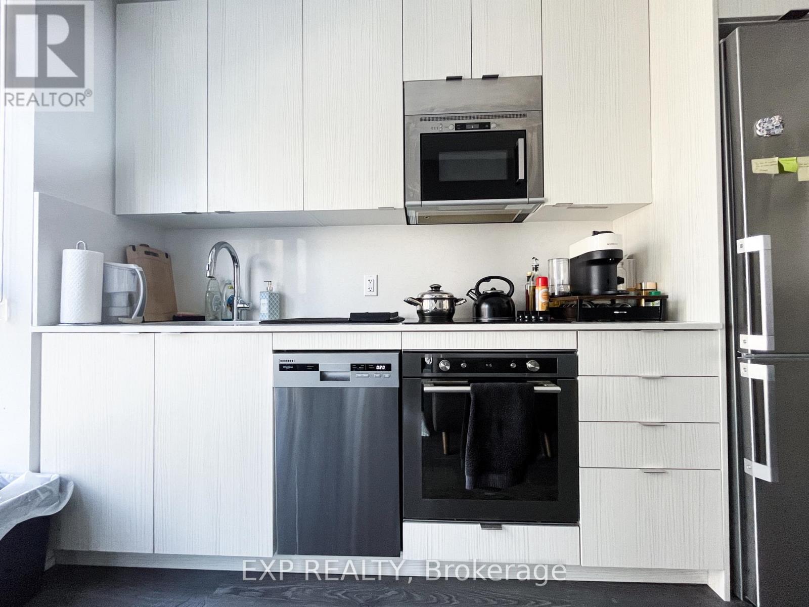 5 Mabelle Avenue, Toronto, Ontario  M9A 0C8 - Photo 24 - W12791148