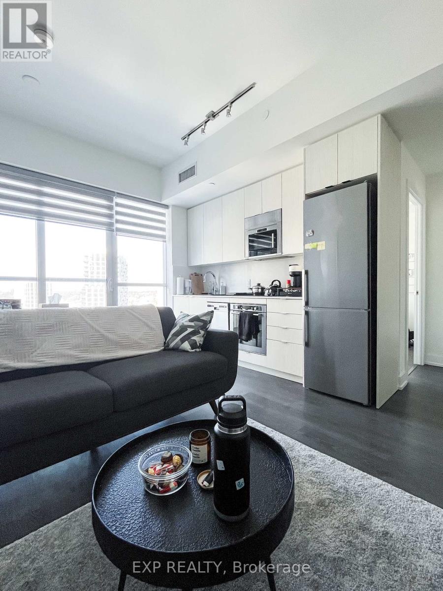 5 Mabelle Avenue, Toronto, Ontario  M9A 0C8 - Photo 9 - W12791148