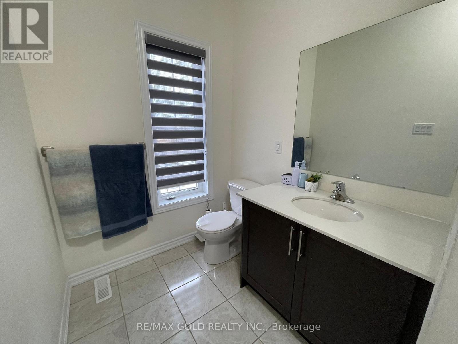 537 Veterans Drive, Brampton, Ontario  L7A 5A6 - Photo 27 - W12791166