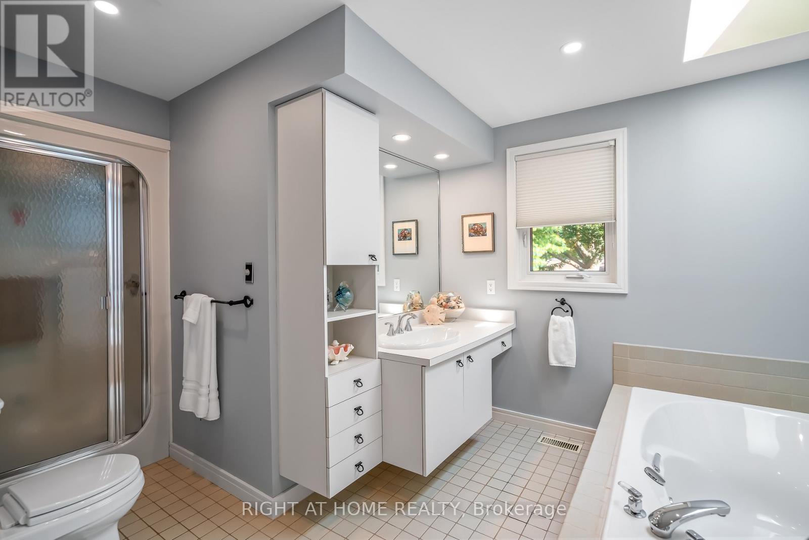 13 Oak Drive, Niagara-On-The-Lake, Ontario  L0S 1J0 - Photo 32 - X12791136