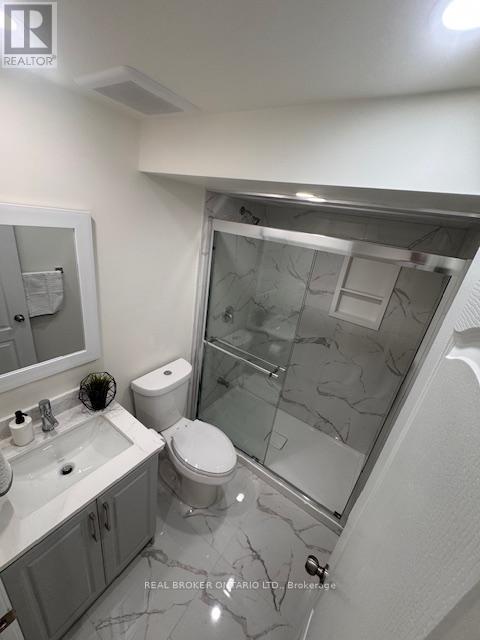 16 Jemima Road S, Brampton, Ontario  L7A 4T2 - Photo 6 - W12770124