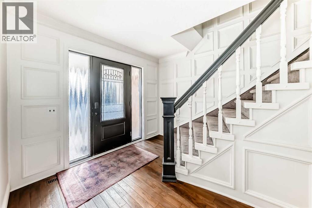 36 Stradbrooke Way Sw, Calgary, Alberta  T3H 1S5 - Photo 3 - A2283679