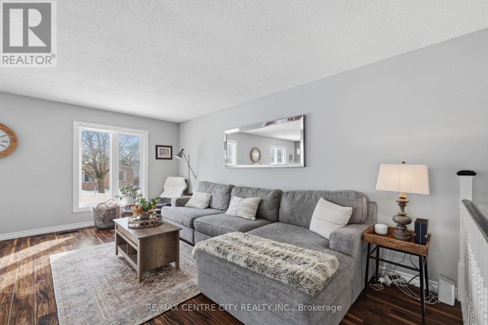 50 Patience Crescent, London South, Ontario  N6E 2K9 - Photo 6 - X12791194