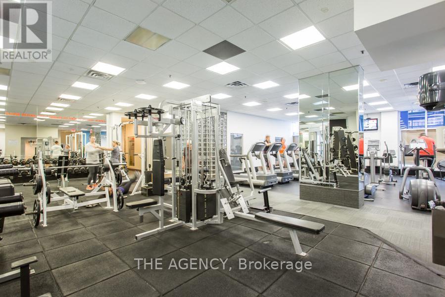 606 - 99 Harbour Square, Toronto, Ontario M5J 2H2 - Photo 39 - C12791184