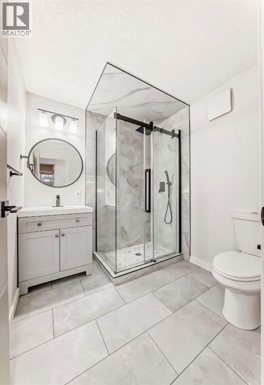 423 Regal Park Ne, Calgary, Alberta  T2E 0S6 - Photo 18 - A2280028