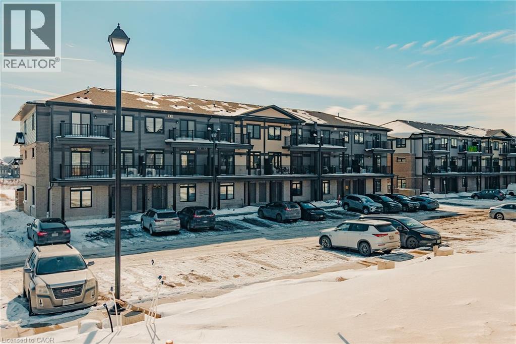 106 LOMOND Lane, Kitchener, Ontario