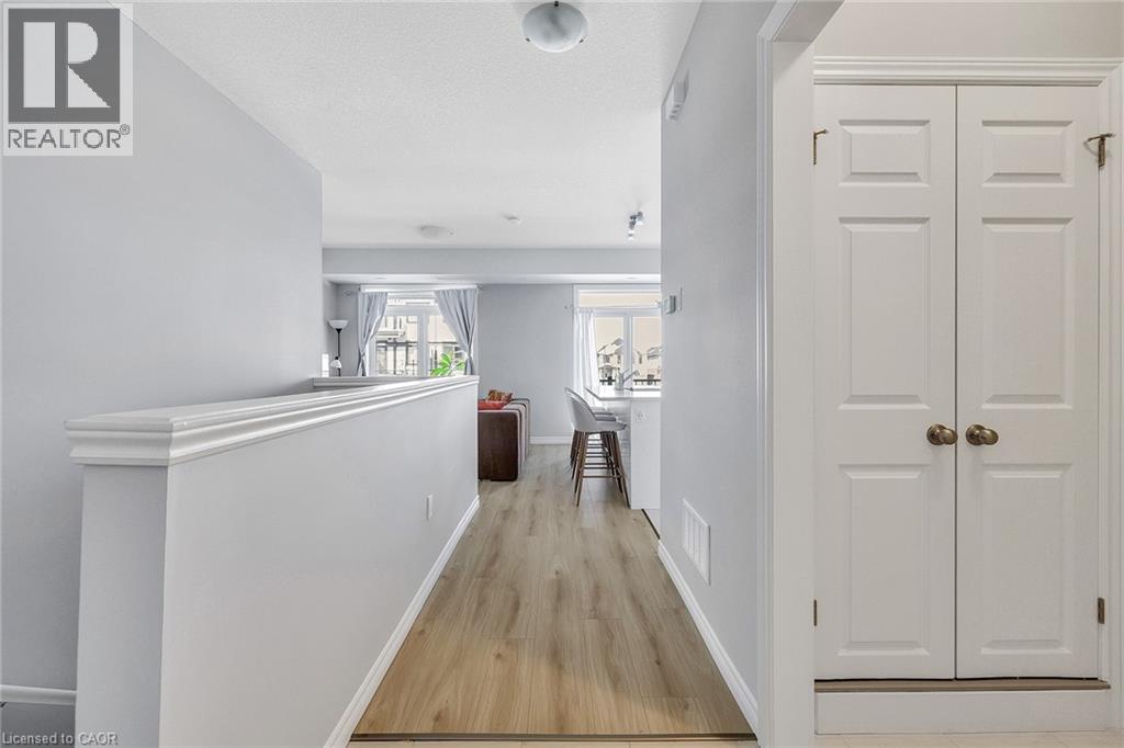 106 Lomond Lane, Kitchener, Ontario  N2R 0T6 - Photo 3 - 40804563