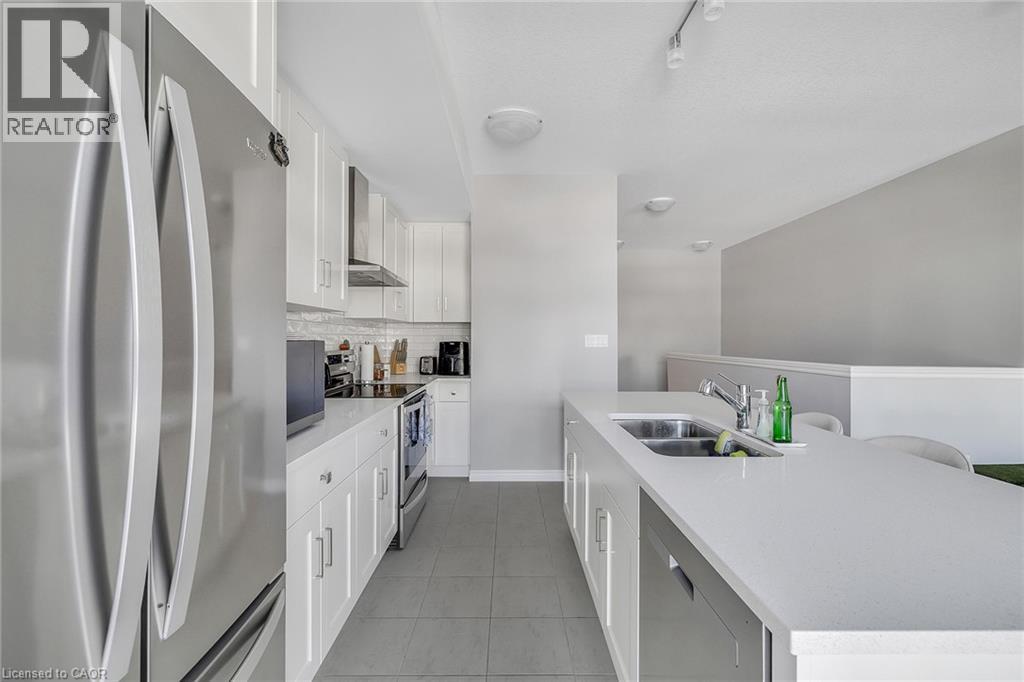 106 Lomond Lane, Kitchener, Ontario  N2R 0T6 - Photo 5 - 40804563