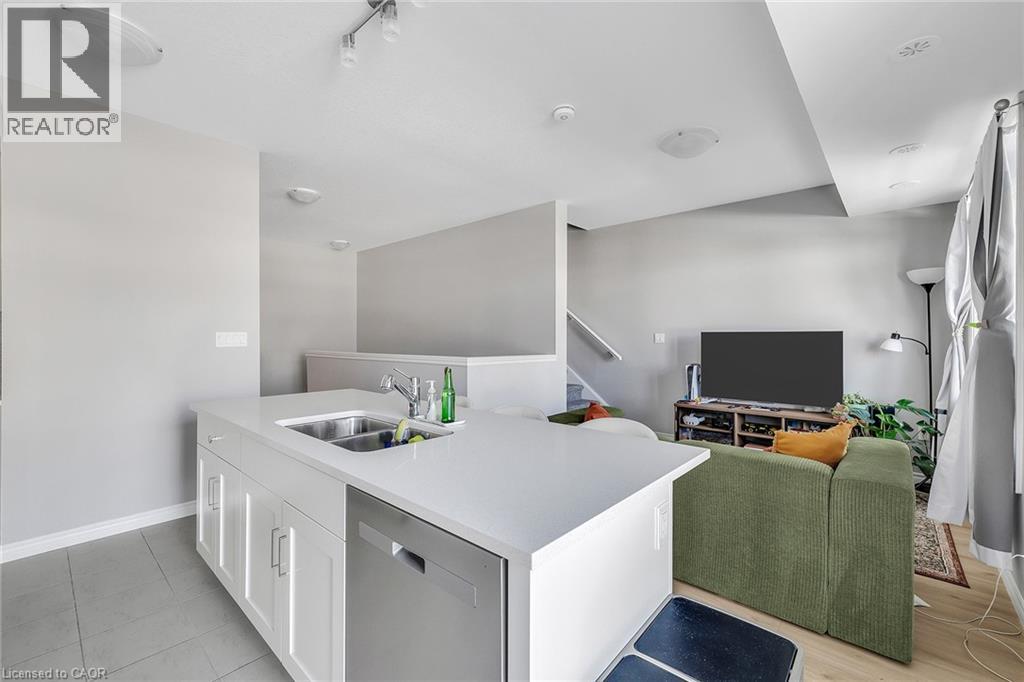 106 Lomond Lane, Kitchener, Ontario  N2R 0T6 - Photo 6 - 40804563