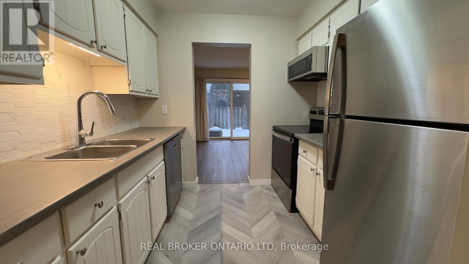 457 Wilkins Street, London South, Ontario  N6C 5B5 - Photo 13 - X12791220