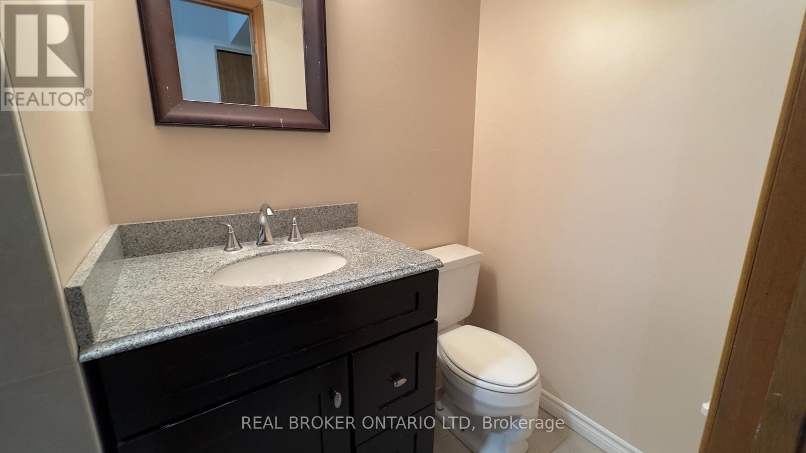 457 Wilkins Street, London South, Ontario  N6C 5B5 - Photo 22 - X12791220