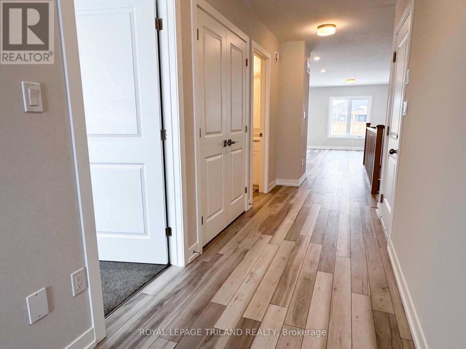 110 Styles Drive, St. Thomas, Ontario  N5R 0N8 - Photo 3 - X12791234