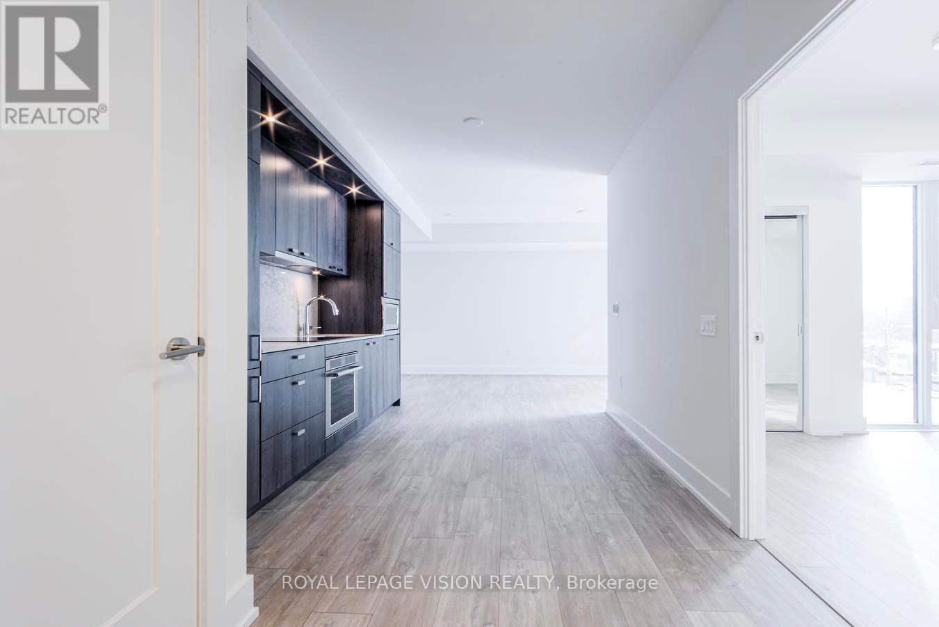 301 - 858 Dupont Street, Toronto, Ontario  M6G 0C1 - Photo 10 - W12778026