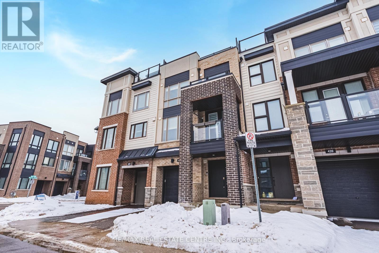 422 ATHABASCA COMMON S, Oakville, Ontario