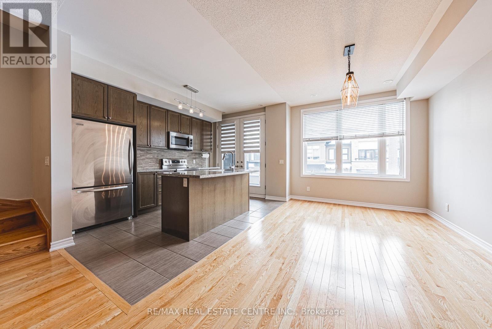 422 Athabasca Common S, Oakville, Ontario  L6H 0R5 - Photo 6 - W12789856