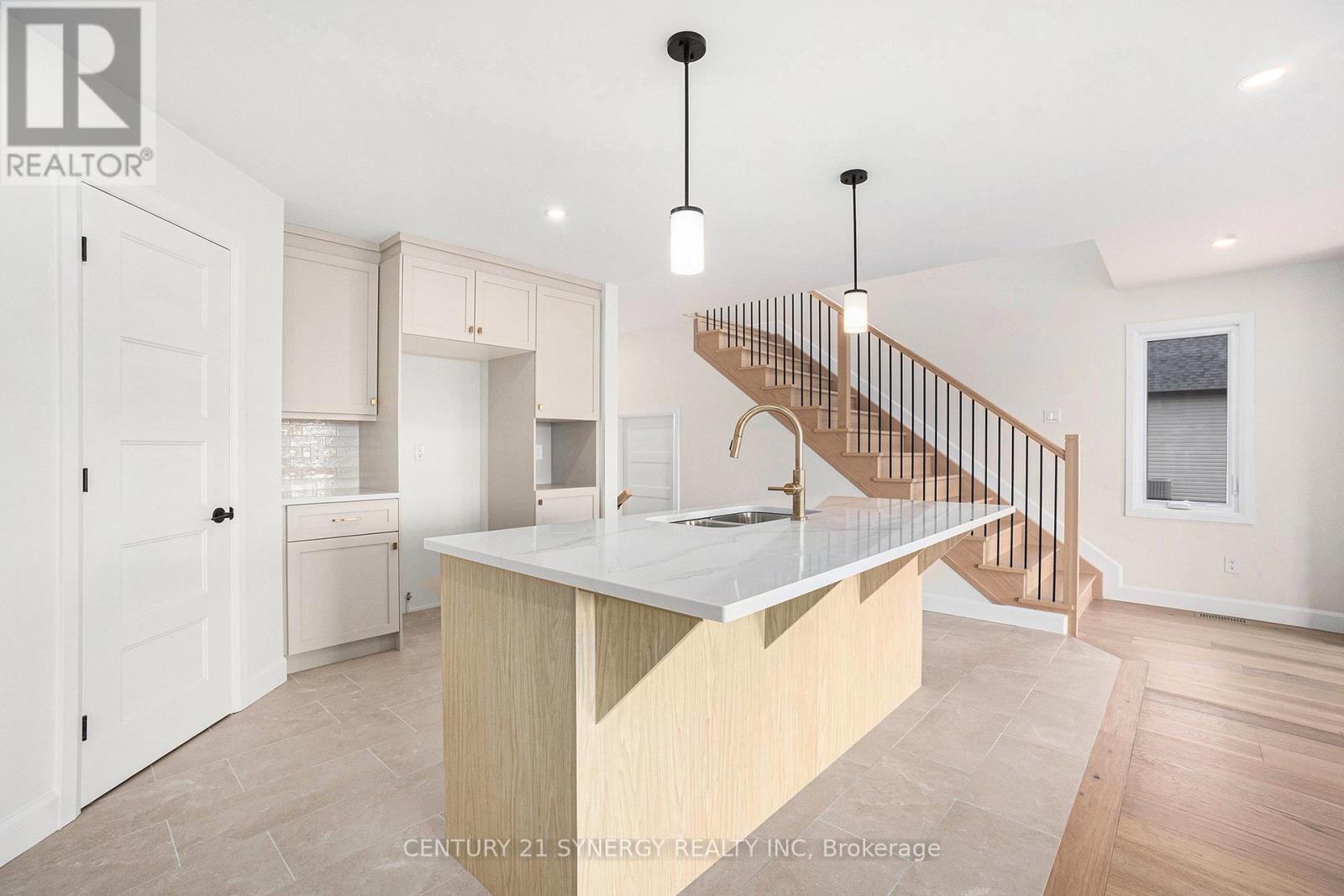 68 Helen Street, North Stormont, Ontario  K0A 1R0 - Photo 15 - X12791252