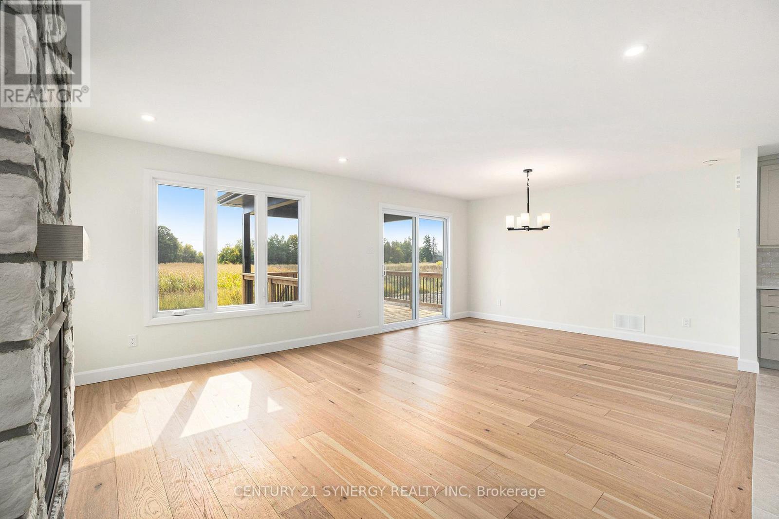 68 Helen Street, North Stormont, Ontario  K0A 1R0 - Photo 4 - X12791252