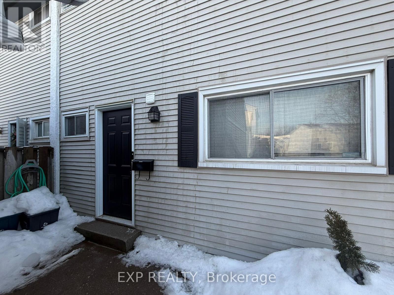 41 - 7001 Casey Street, Niagara Falls, Ontario  L2J 3G6 - Photo 1 - X12791208