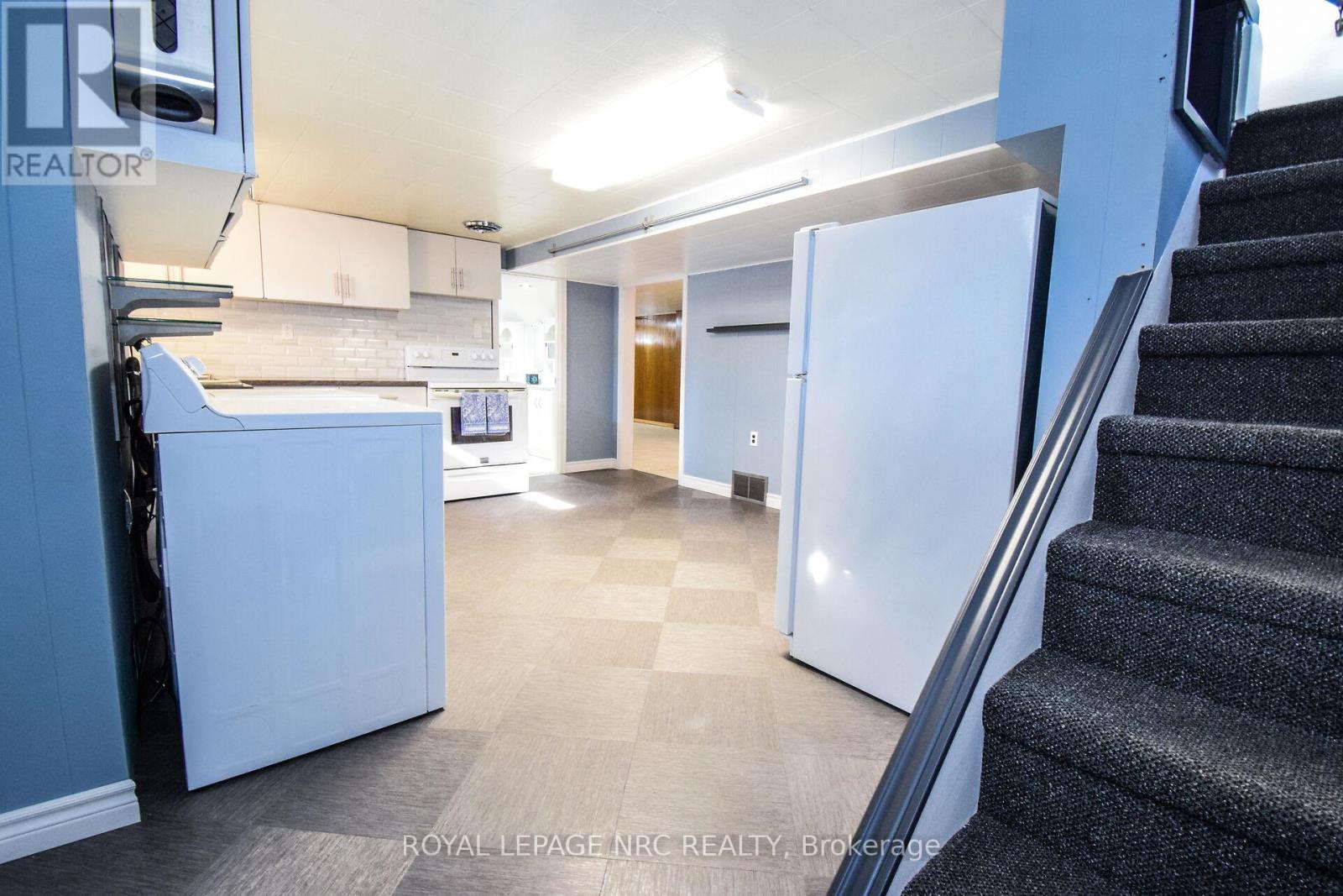 8 Roseland Avenue, St. Catharines, Ontario  L2M 5Z2 - Photo 20 - X12791214