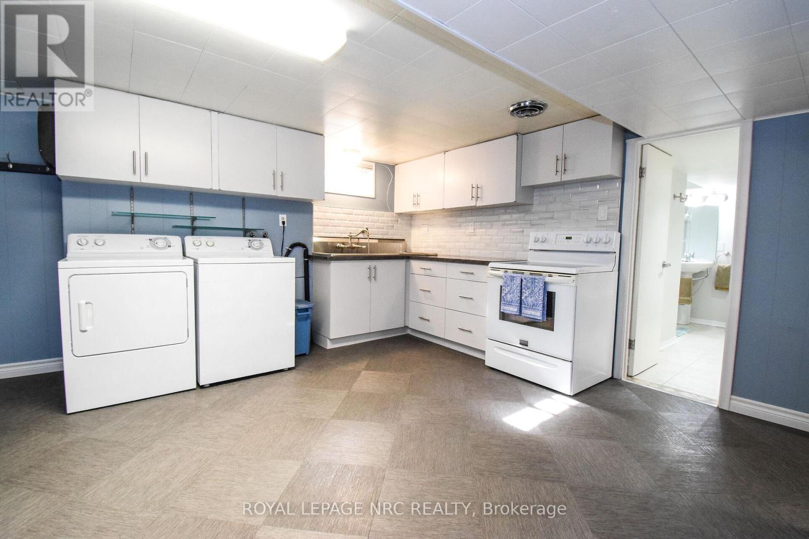 8 Roseland Avenue, St. Catharines, Ontario  L2M 5Z2 - Photo 23 - X12791214