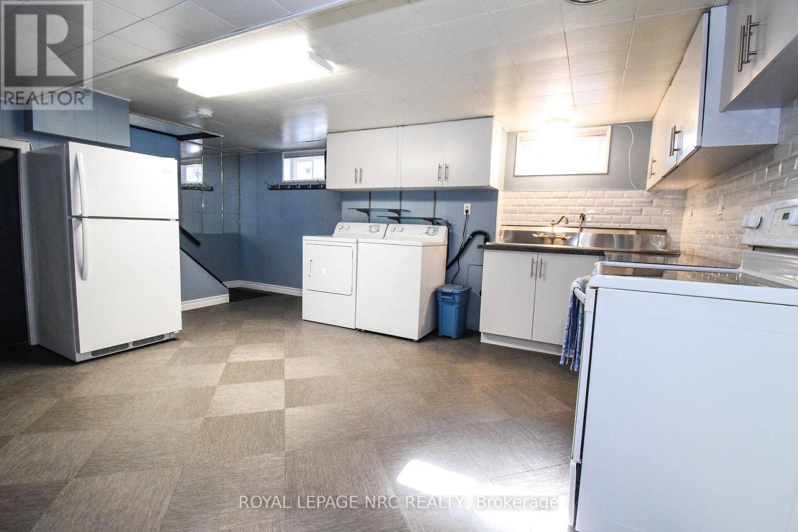 8 Roseland Avenue, St. Catharines, Ontario  L2M 5Z2 - Photo 24 - X12791214