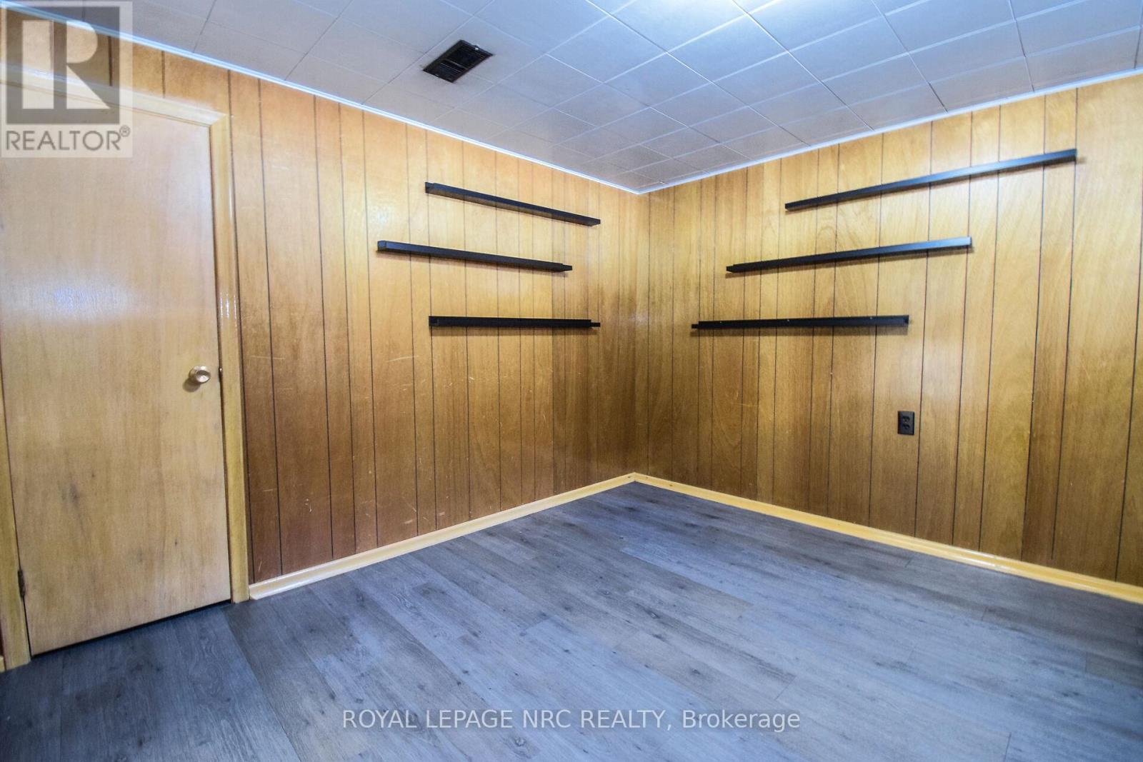 8 Roseland Avenue, St. Catharines, Ontario  L2M 5Z2 - Photo 34 - X12791214