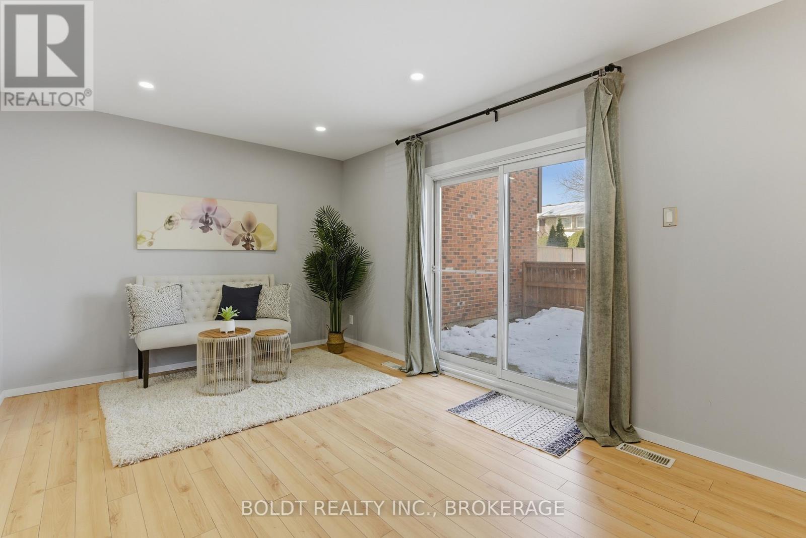 2 - 151 Linwell Road, St. Catharines, Ontario  L2N 6P3 - Photo 13 - X12791246