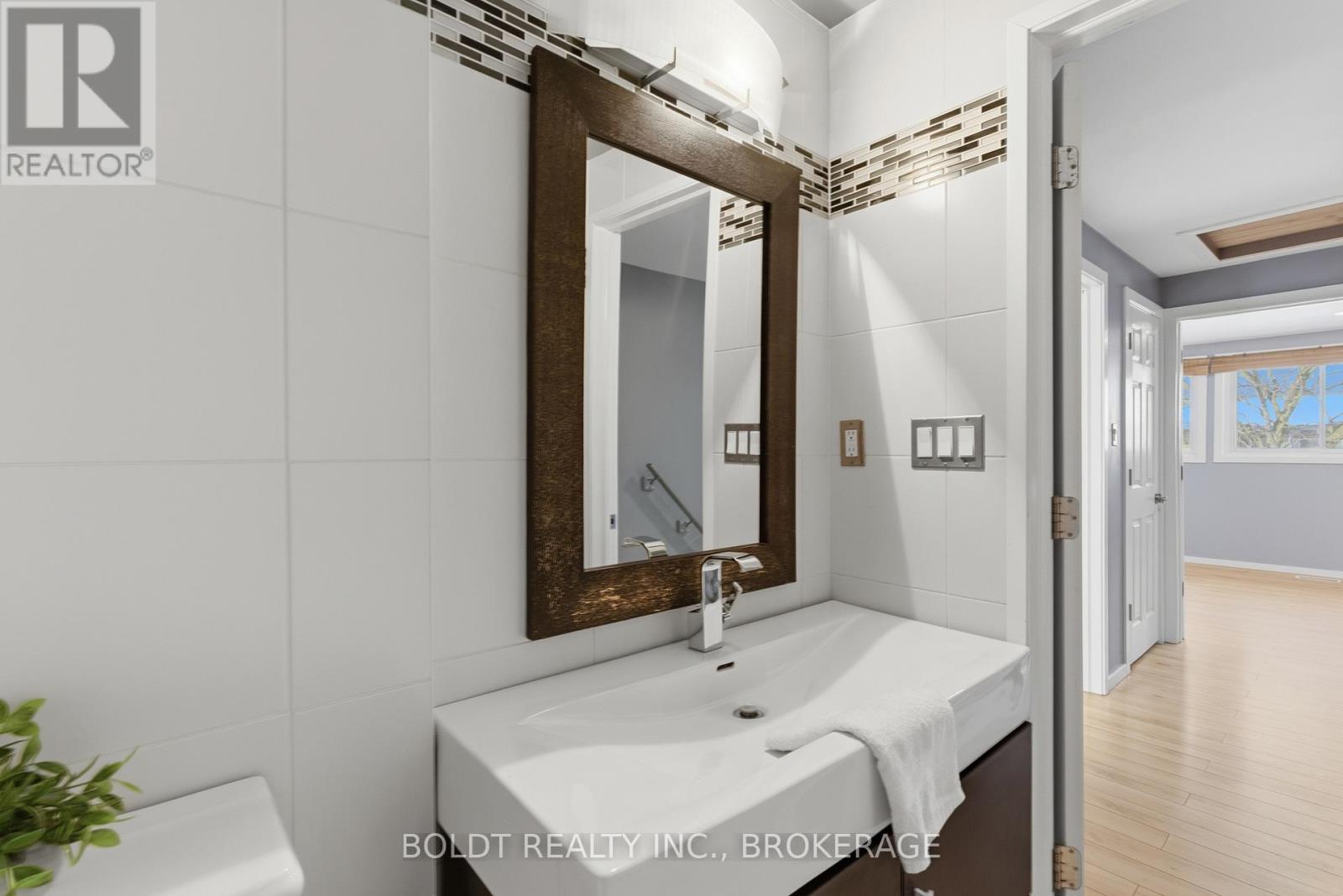 2 - 151 Linwell Road, St. Catharines, Ontario  L2N 6P3 - Photo 24 - X12791246