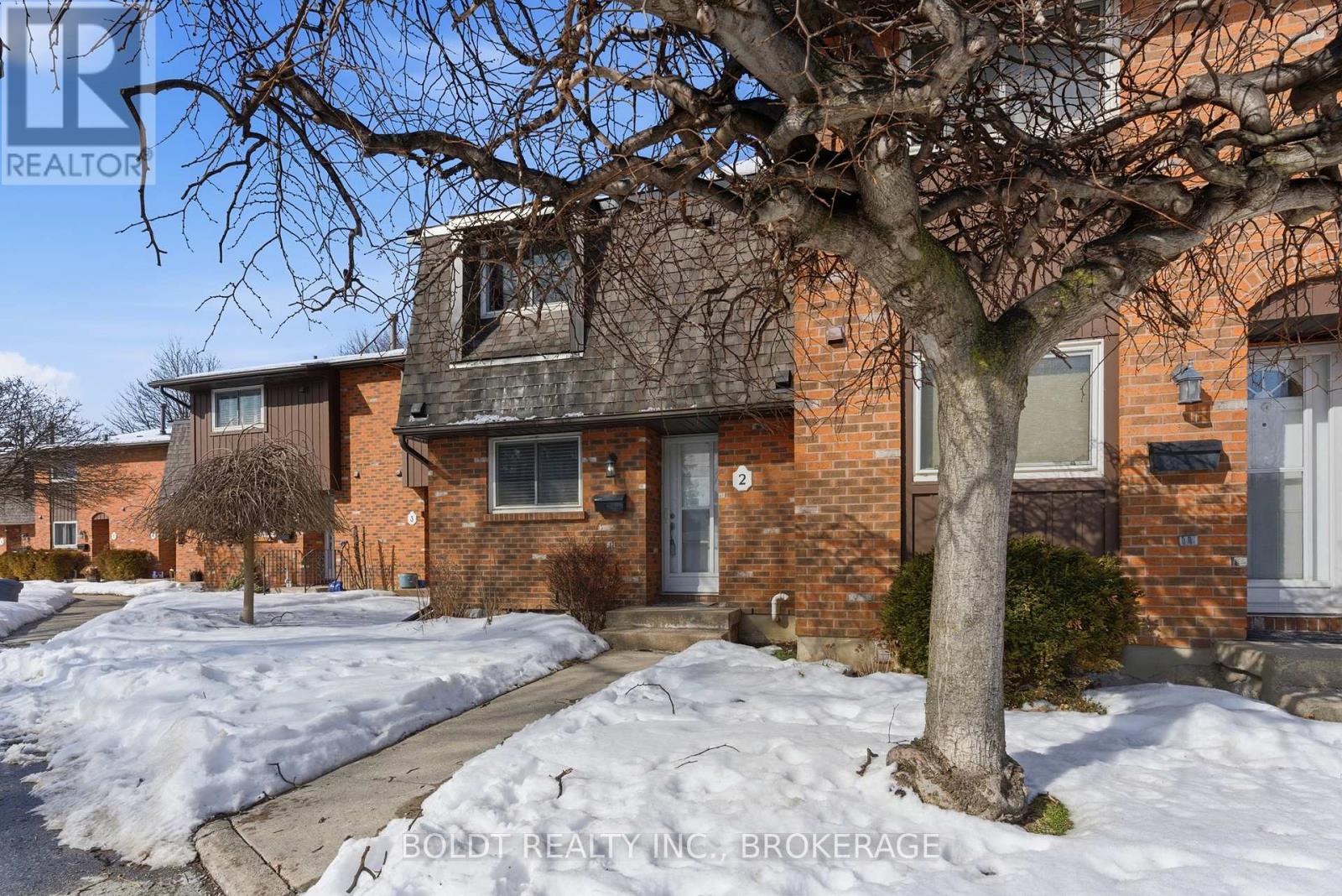 2 - 151 Linwell Road, St. Catharines, Ontario  L2N 6P3 - Photo 3 - X12791246