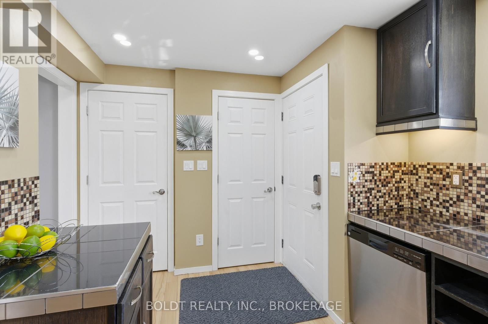 2 - 151 Linwell Road, St. Catharines, Ontario  L2N 6P3 - Photo 4 - X12791246