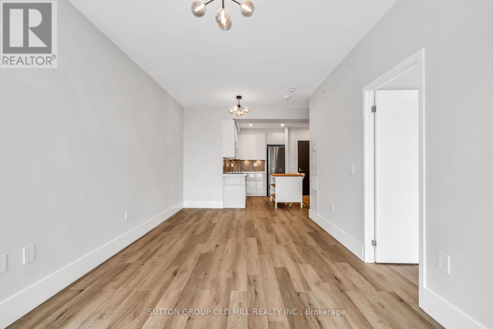 401 - 2916 Highway 7, Vaughan (Concord), Ontario  L4K 0K6 - Photo 4 - N12785992