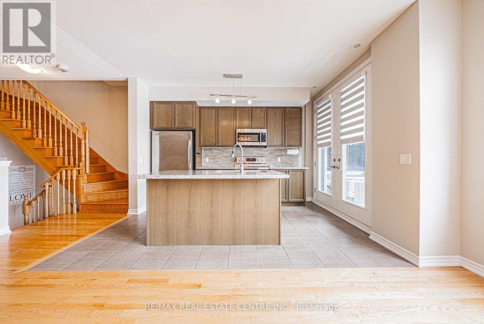 422 Athabasca Common S, Oakville, Ontario  L6H 0R5 - Photo 8 - W12789856