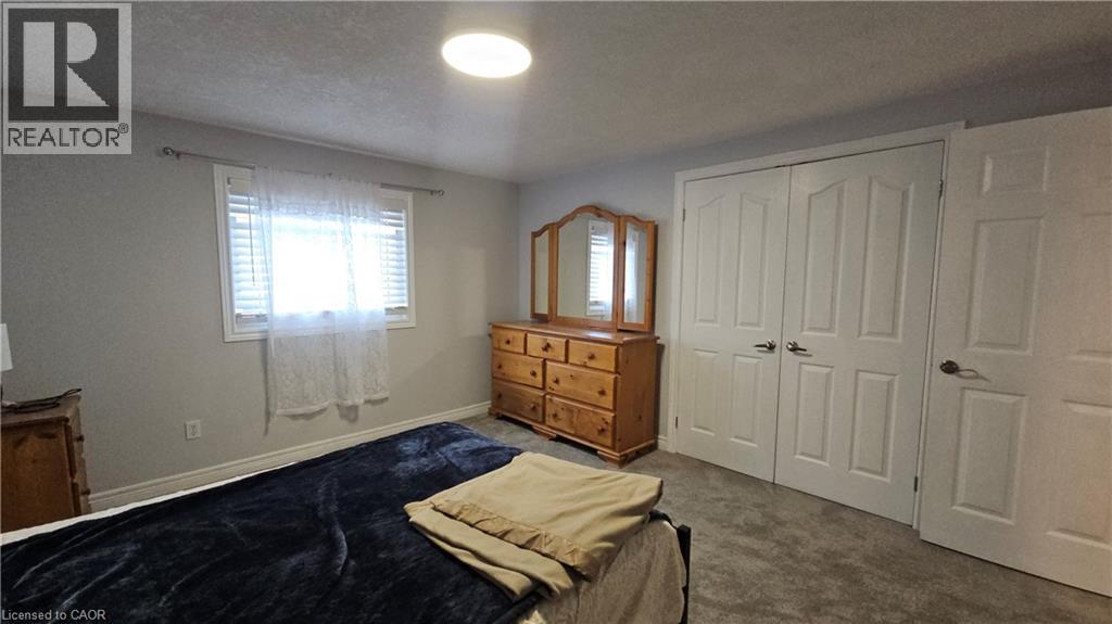 10 Doll Court Unit# Room 3, Kitchener, Ontario  N2E 4H1 - Photo 2 - 40805429