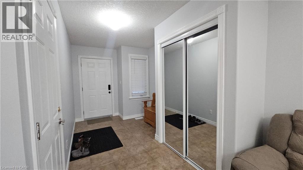 10 Doll Court Unit# Room 3, Kitchener, Ontario  N2E 4H1 - Photo 10 - 40805429