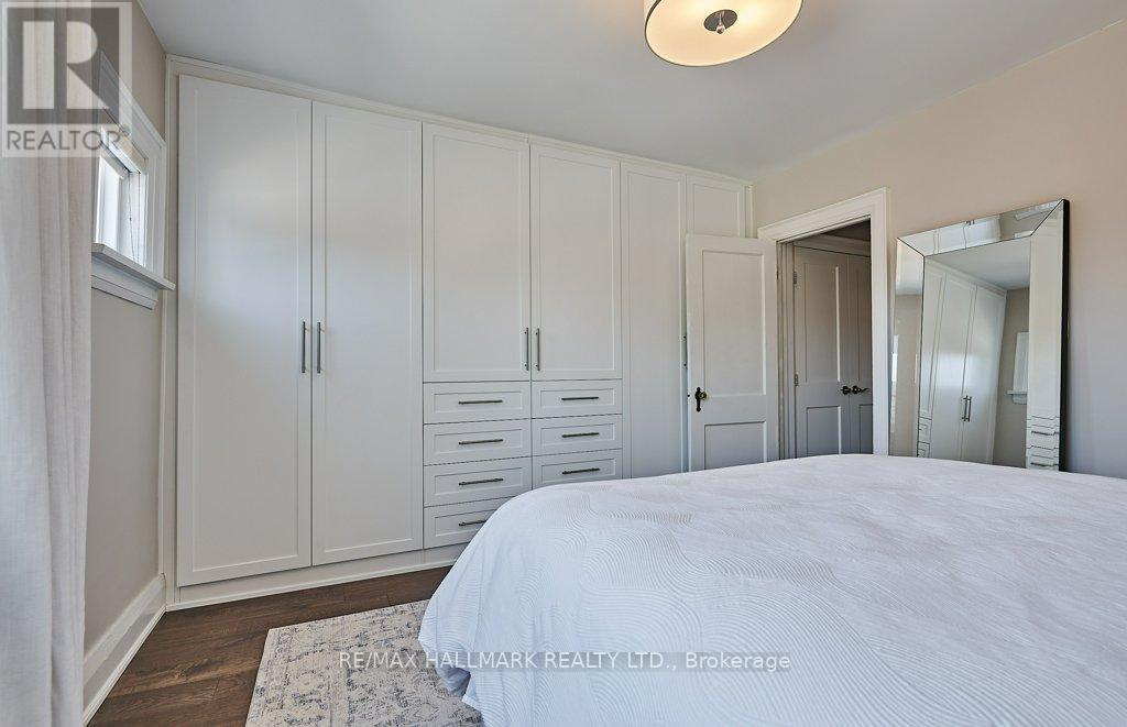 10 Elm Road, Toronto, Ontario  M5M 3T2 - Photo 17 - C12791244