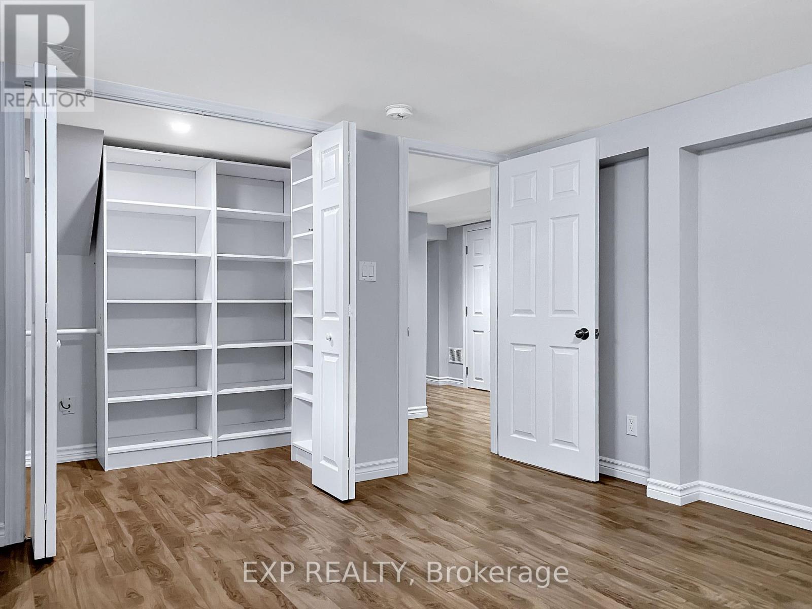 LOWER - 66 WALTER AVENUE, Newmarket, Ontario