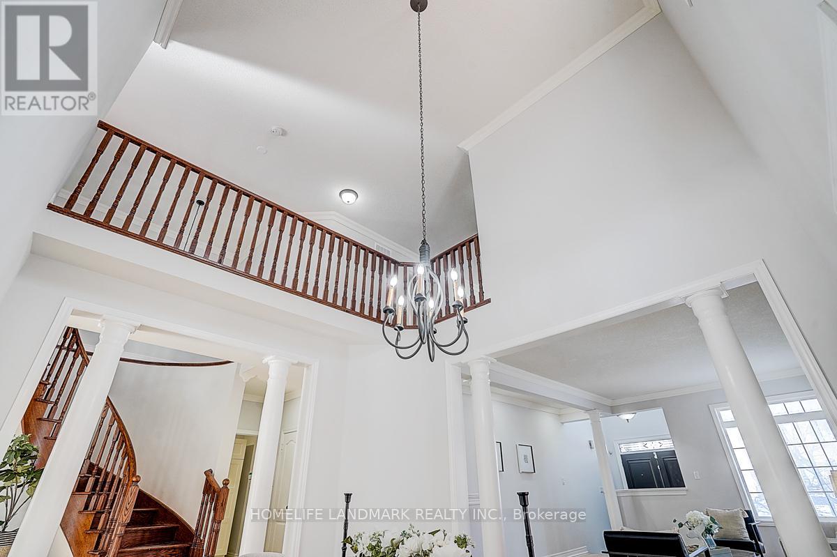 87 Castlemore Avenue, Markham, Ontario  L6C 2P7 - Photo 17 - N12791260