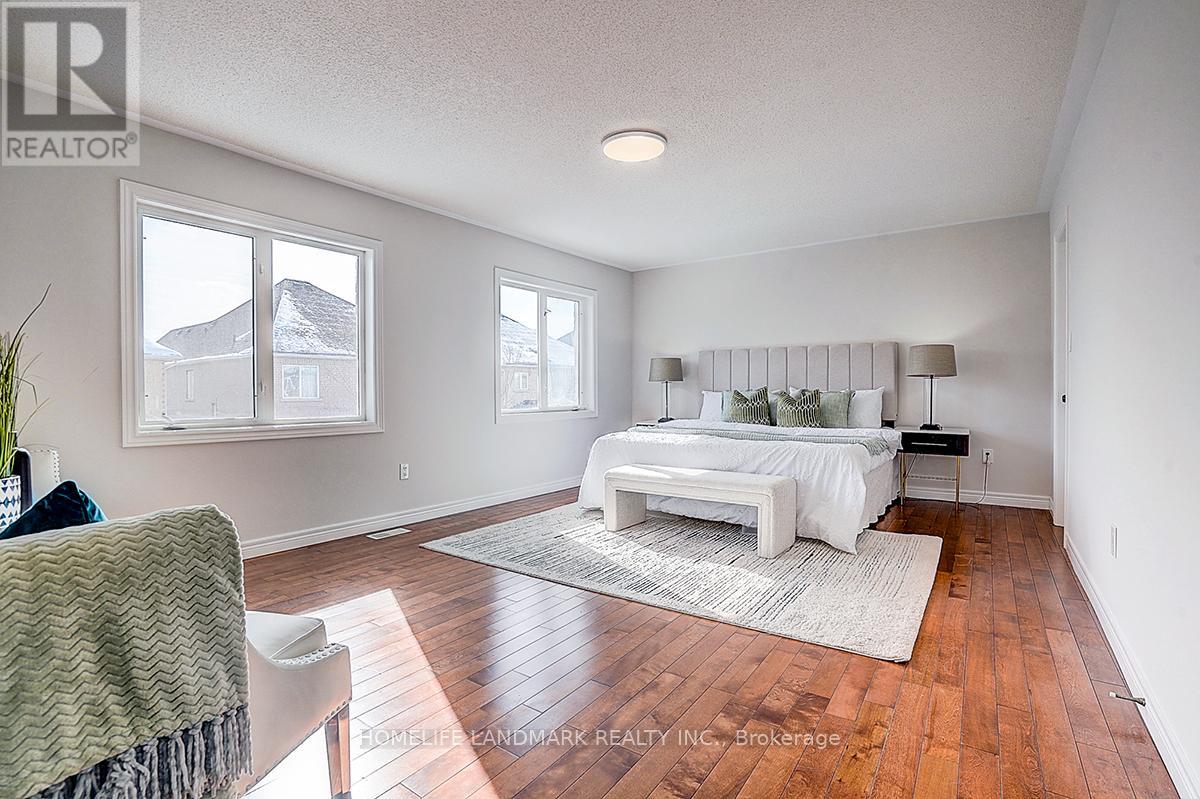 87 Castlemore Avenue, Markham, Ontario  L6C 2P7 - Photo 33 - N12791260