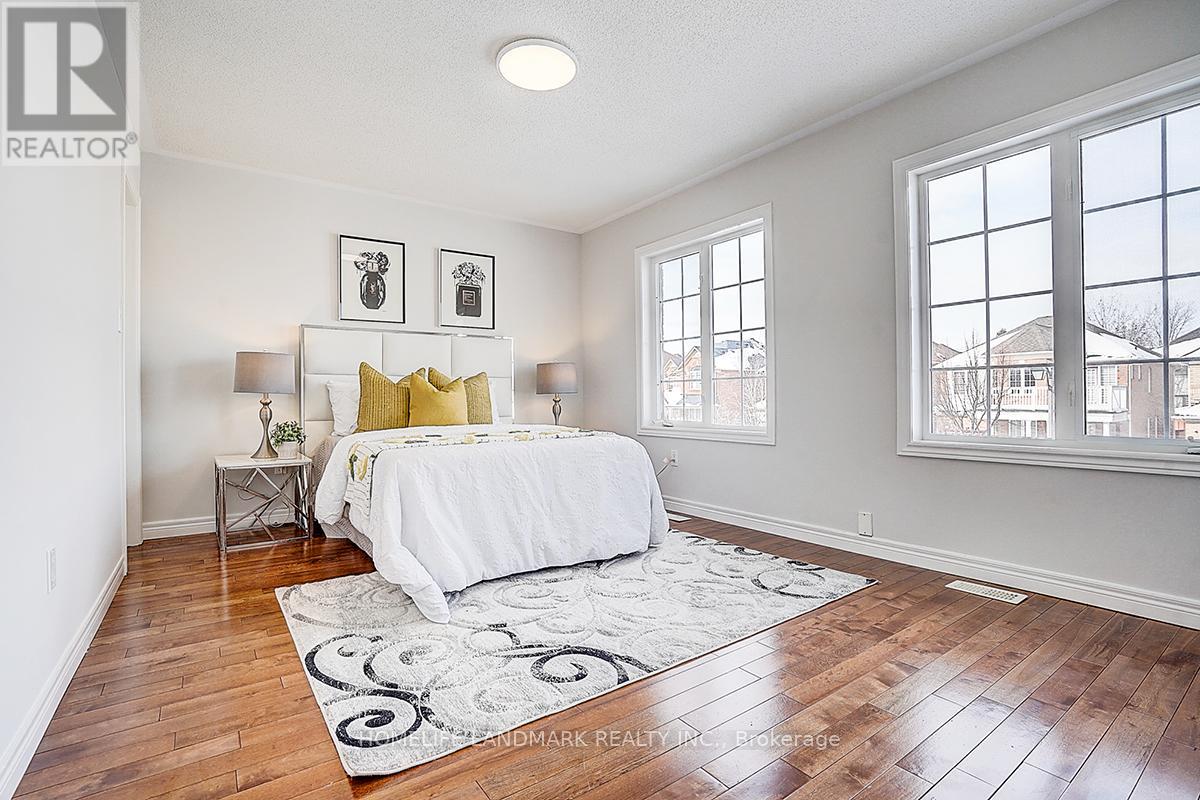 87 Castlemore Avenue, Markham, Ontario  L6C 2P7 - Photo 38 - N12791260