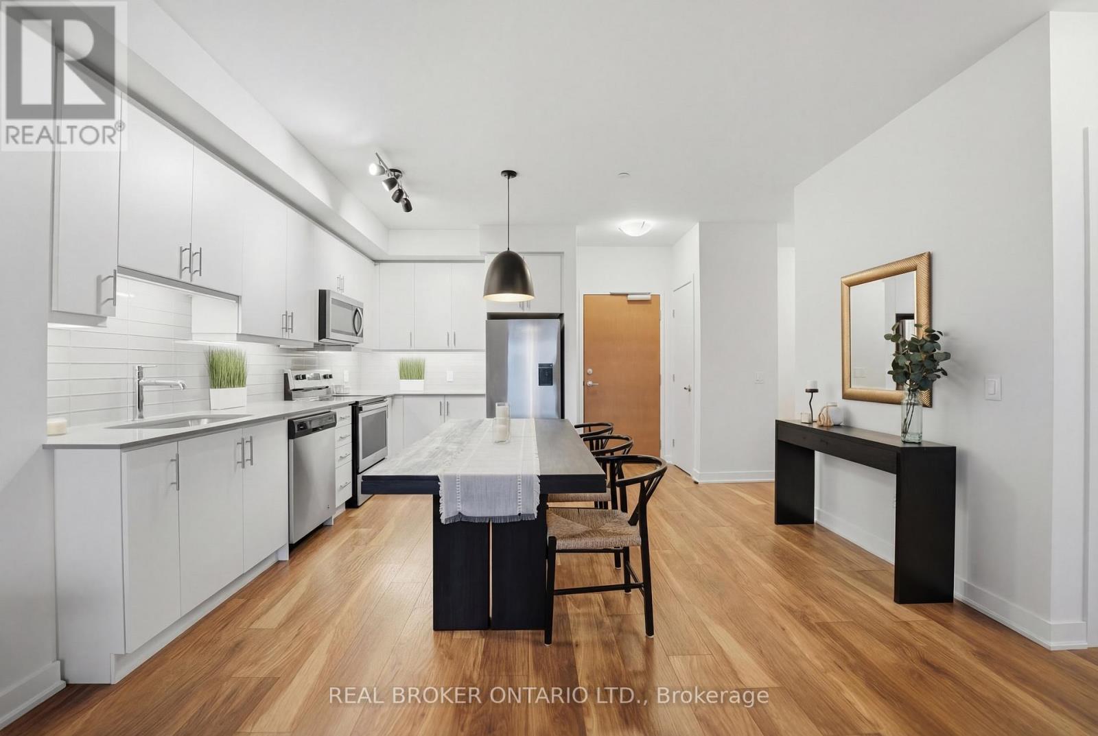 513 - 320 Plains Road E, Burlington, Ontario  L7T 0C1 - Photo 10 - W12791212