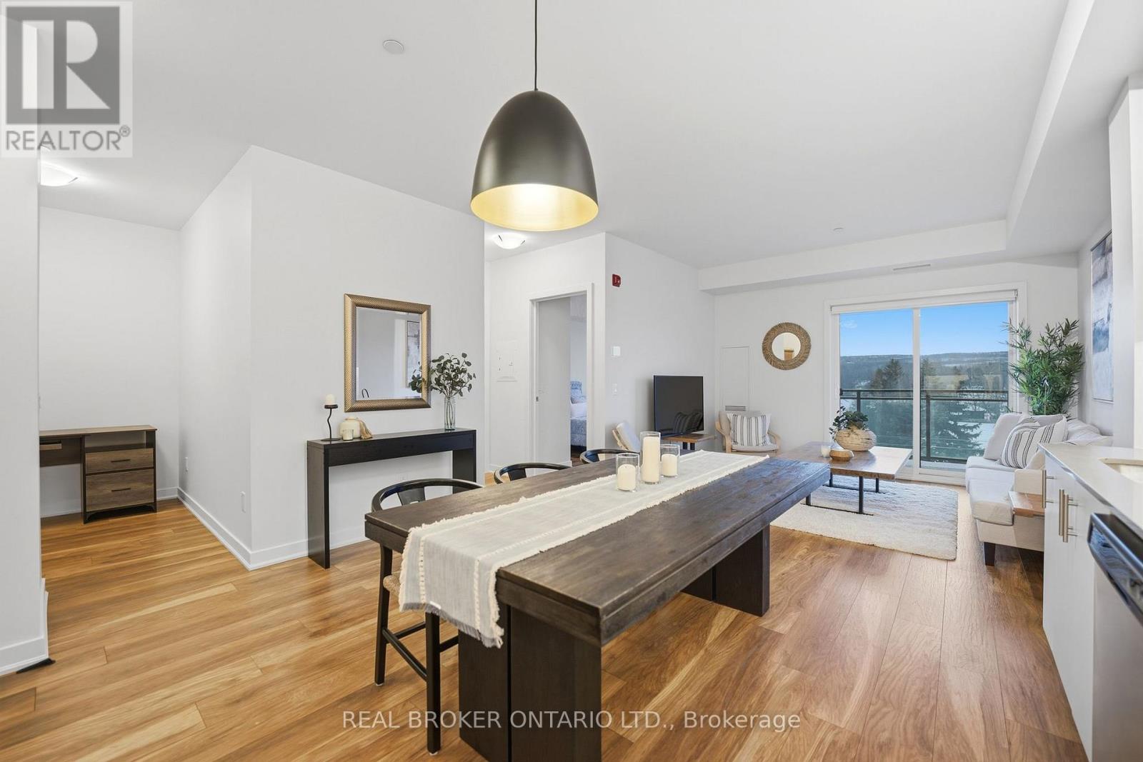 513 - 320 Plains Road E, Burlington, Ontario  L7T 0C1 - Photo 14 - W12791212