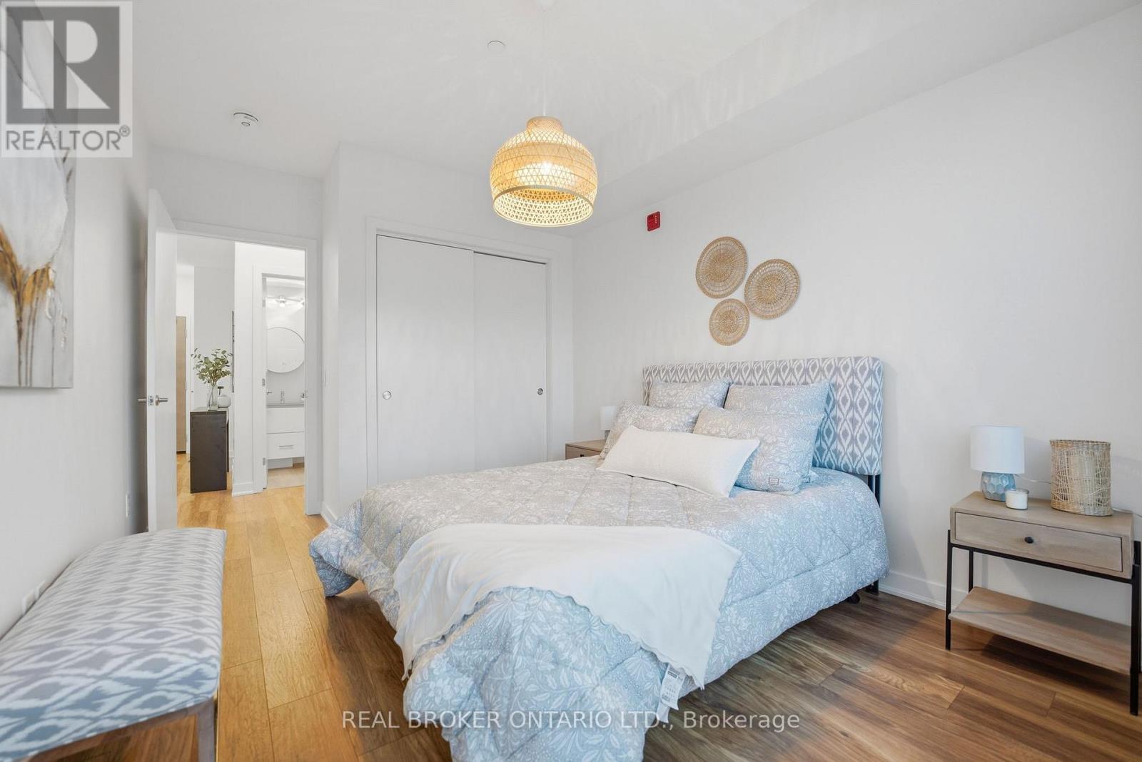 513 - 320 Plains Road E, Burlington, Ontario  L7T 0C1 - Photo 24 - W12791212