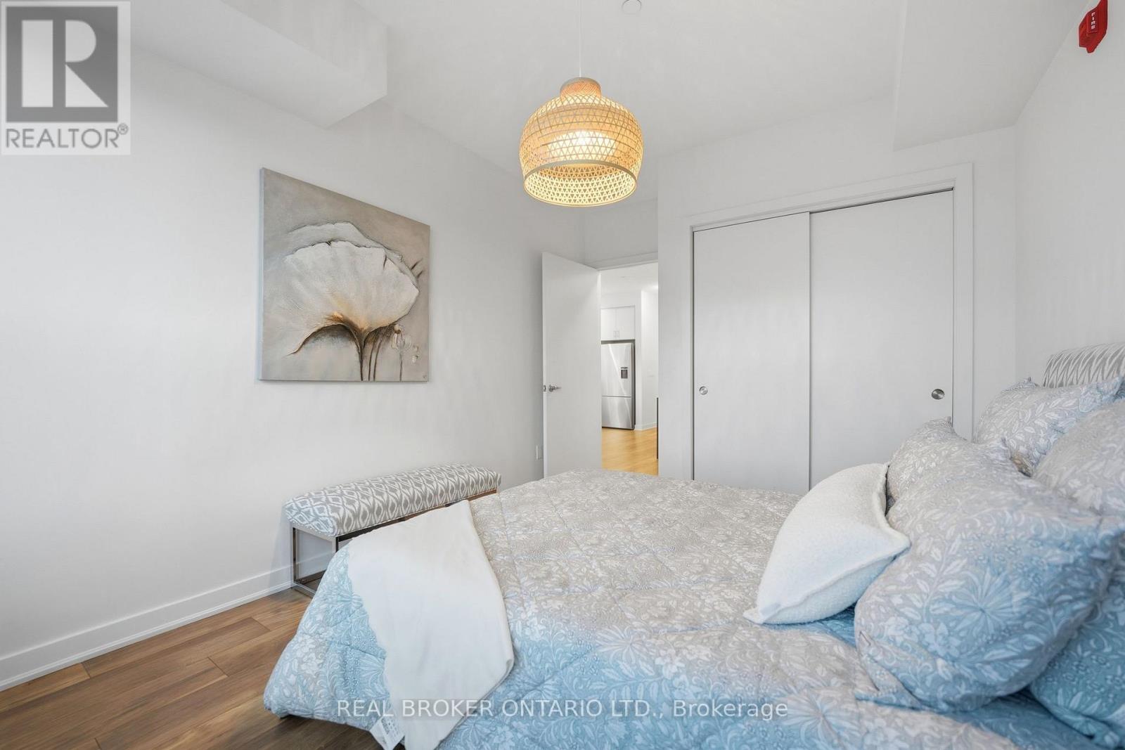 513 - 320 Plains Road E, Burlington, Ontario  L7T 0C1 - Photo 25 - W12791212