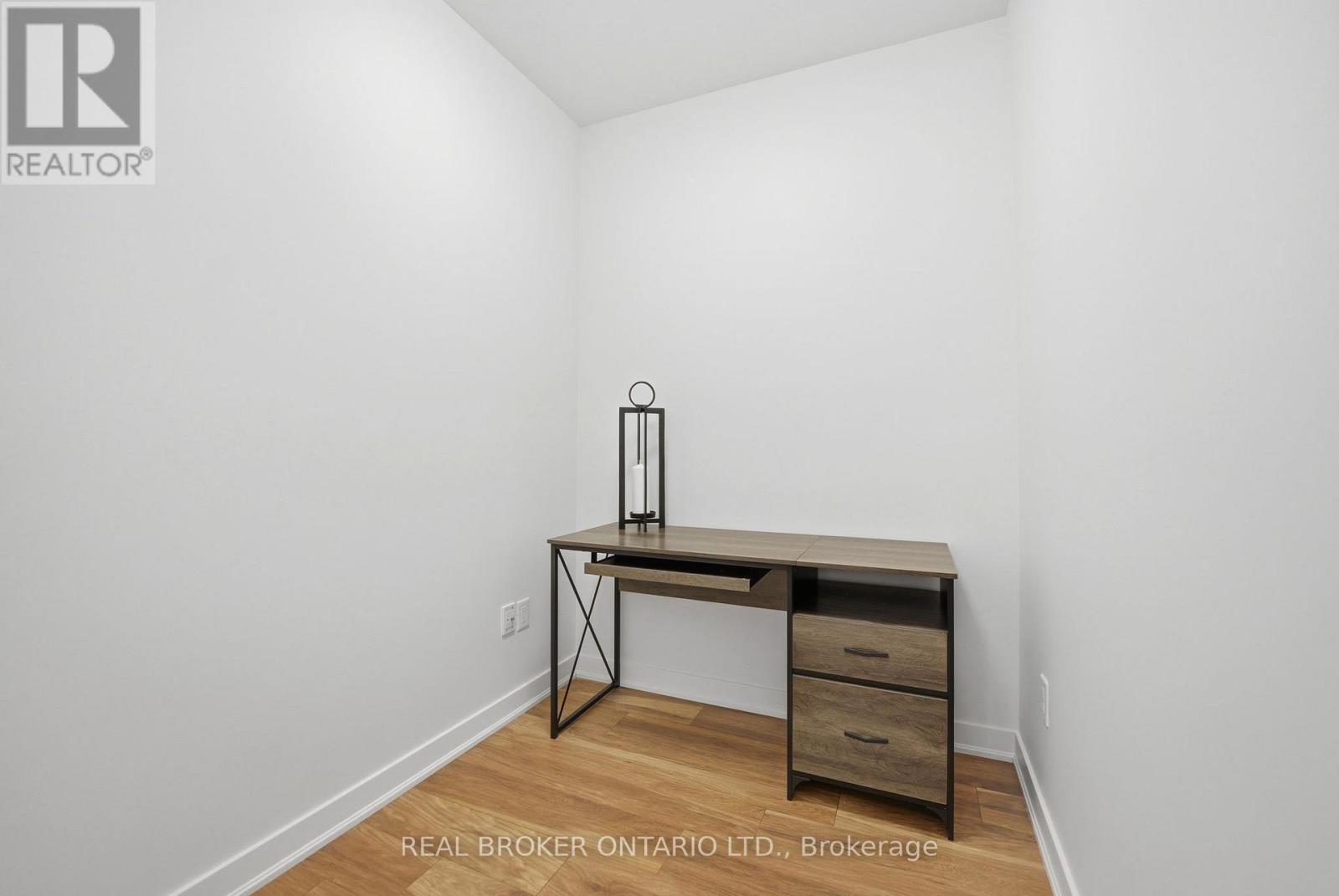 513 - 320 Plains Road E, Burlington, Ontario  L7T 0C1 - Photo 26 - W12791212