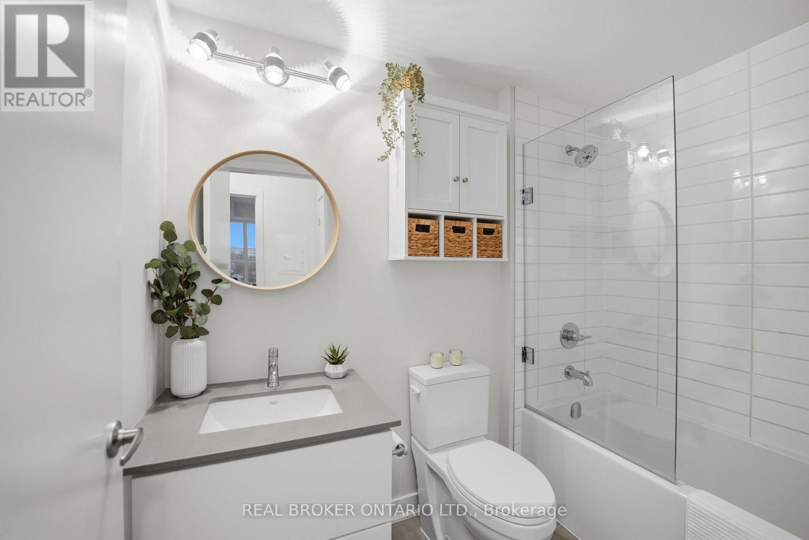 513 - 320 Plains Road E, Burlington, Ontario  L7T 0C1 - Photo 27 - W12791212