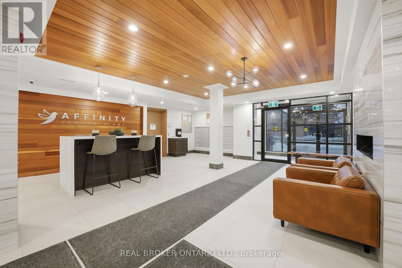 513 - 320 Plains Road E, Burlington, Ontario  L7T 0C1 - Photo 33 - W12791212