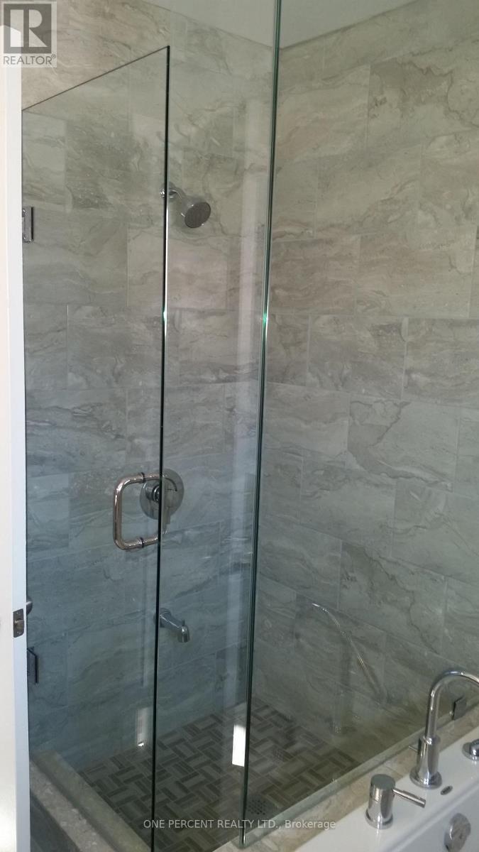 52 Timberlane Drive, Brampton, Ontario  L6Y 4B6 - Photo 11 - W12791218