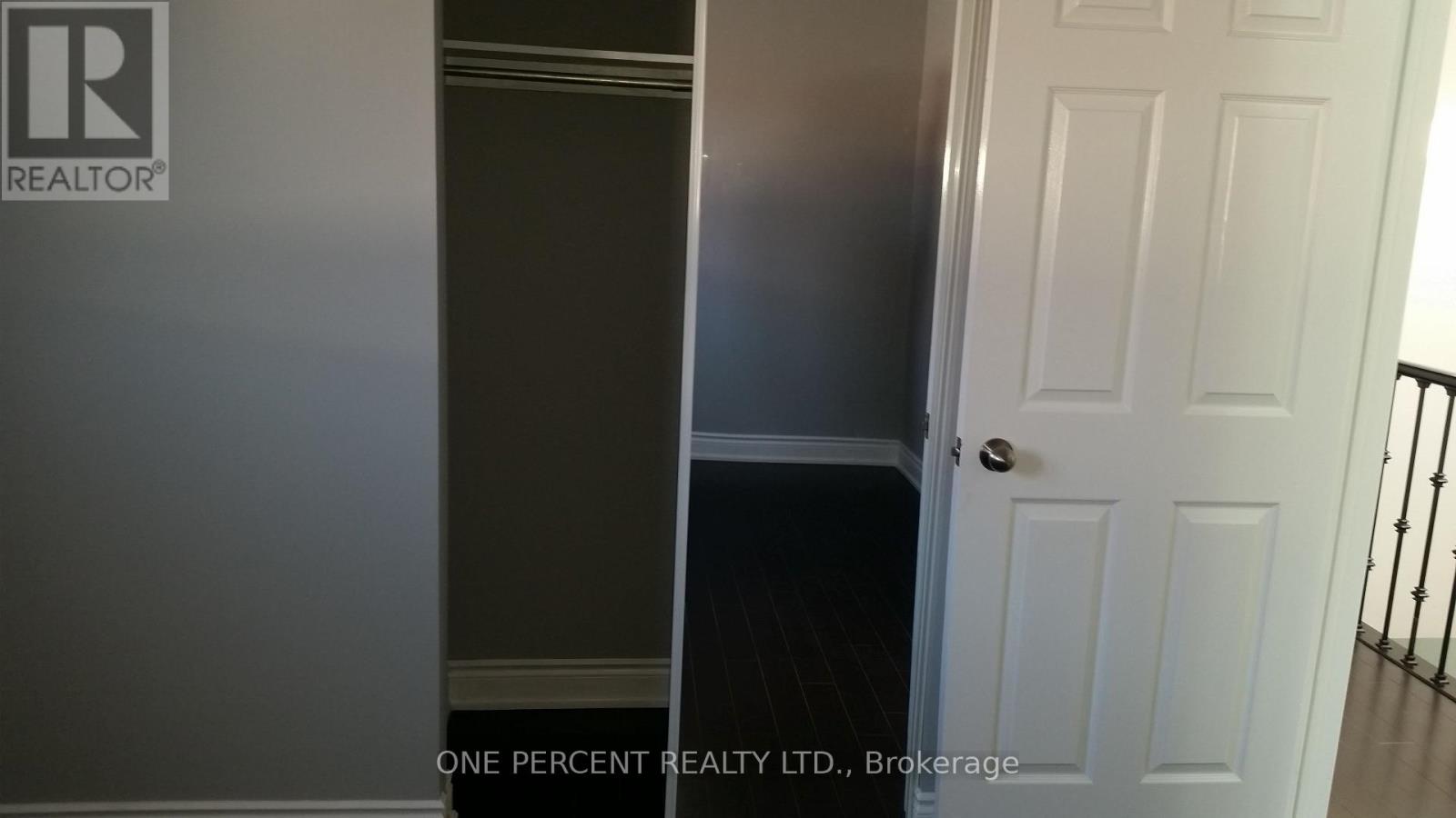 52 Timberlane Drive, Brampton, Ontario  L6Y 4B6 - Photo 13 - W12791218